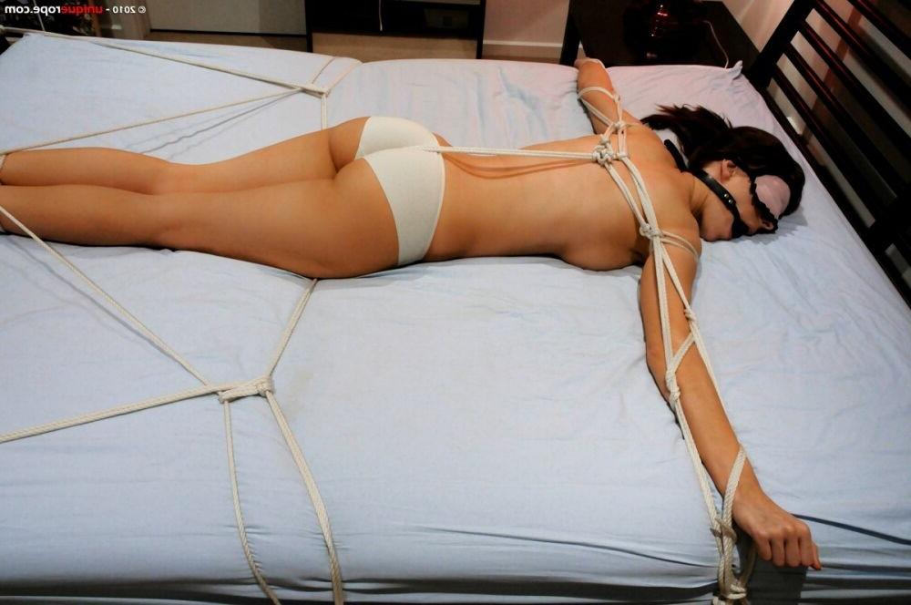 15P Kinky bdsm gfs tied up and fucked gallery 9