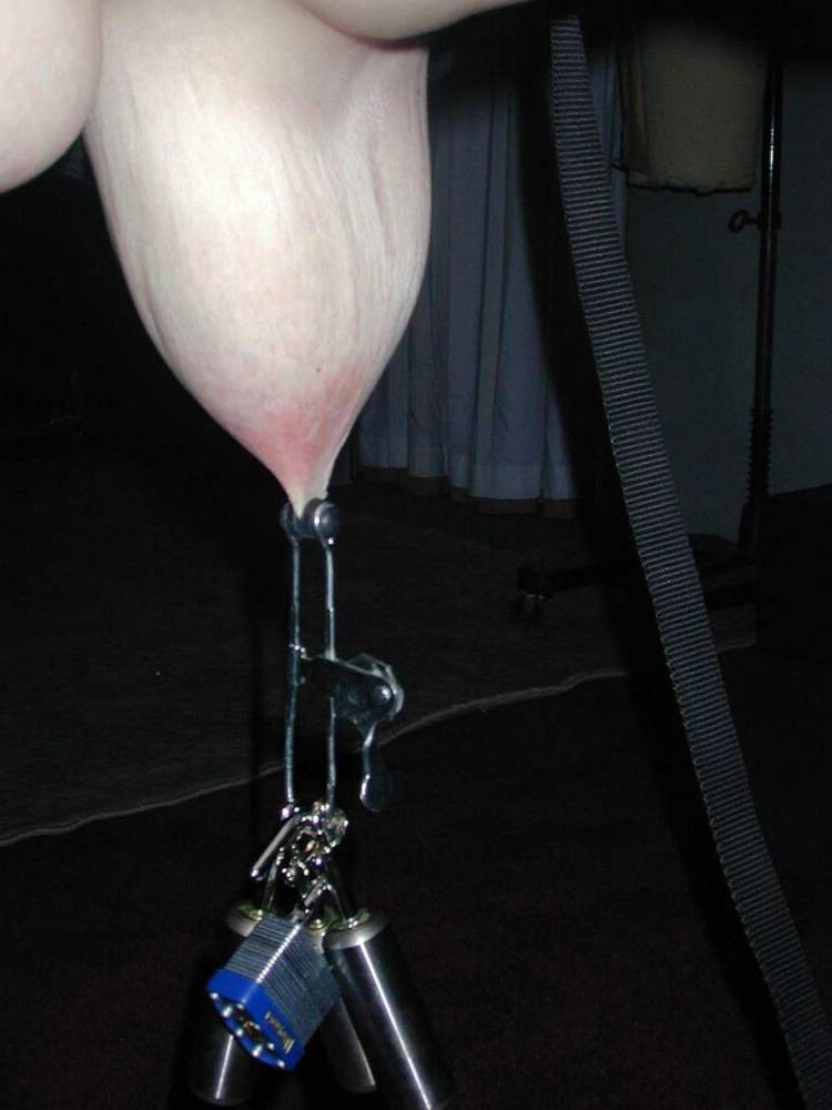 15P Kinky girlfriends tied up and fucked gallery 7