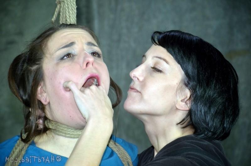 16P Juliette March and Elise Graves are going to play some games but that is really