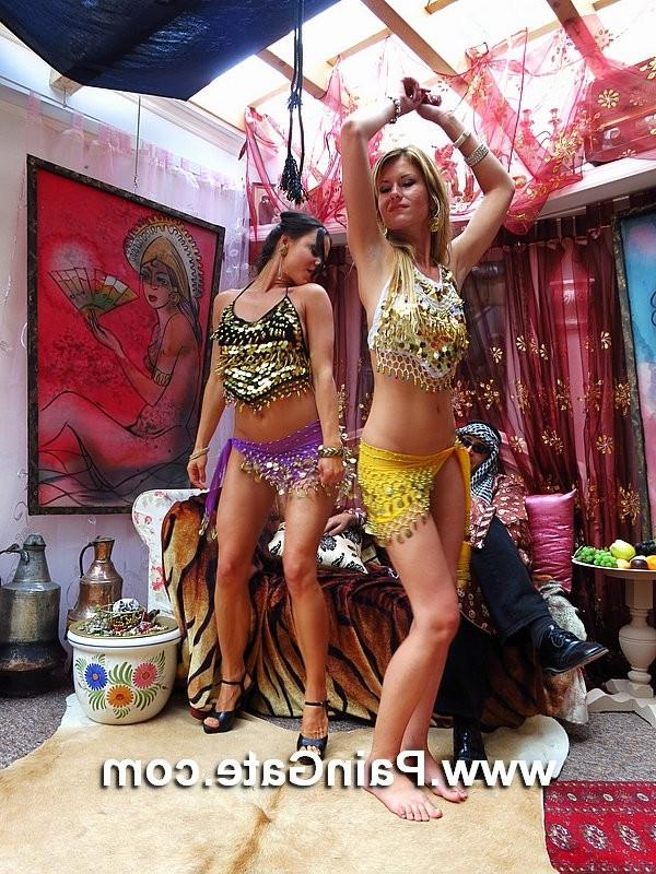 18P Two girls harsh pussy whipped