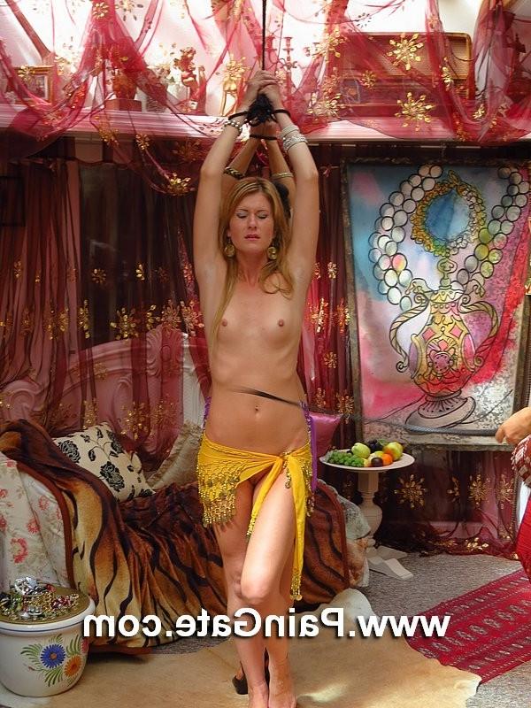 18P Two girls harsh pussy whipped