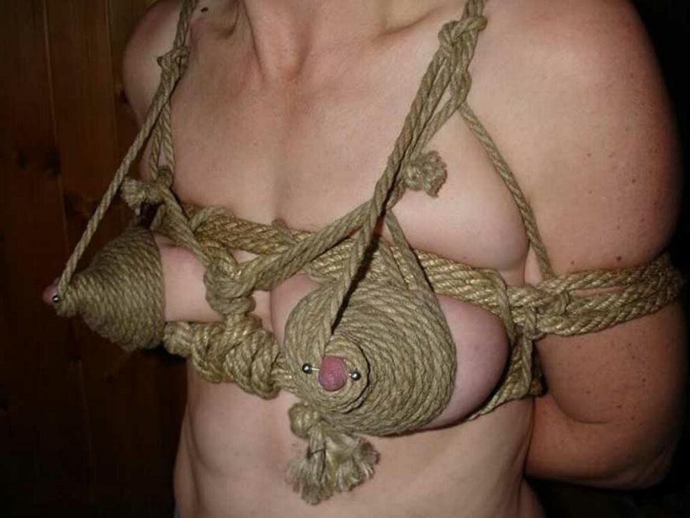 15P Kinky girlfriends tied up and fucked gallery 11
