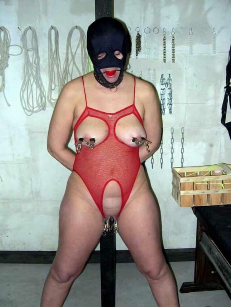 15P Kinky girlfriends tied up and fucked gallery 11