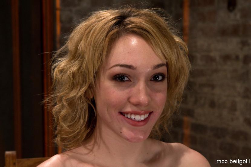 15P Former runway  fashion model is back  helpless Powerful orgasms are ripped from 