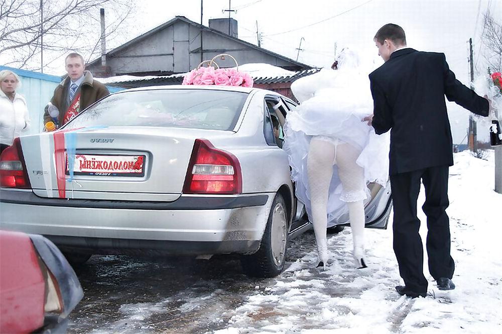 24P Wedding-Bride upskirt