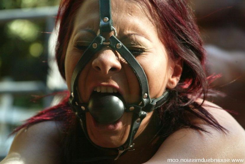 12P Jamie and Sandra endure bondage and anal in a barn house