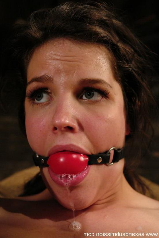 14P Hot Bobbi Starr in tight rope bondaged and having rough sex
