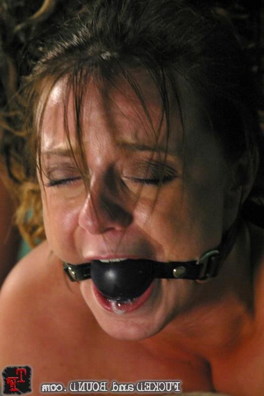 15P Slave girl Denice K gets bound and harsh fucked by Tony De Sergio