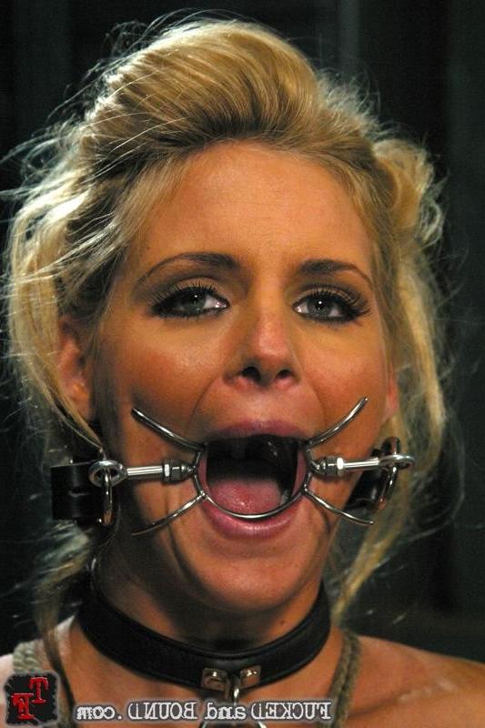 15P Submissive slut Phoenix Marie gets bound and fucked in bondage by Derrick Pierce