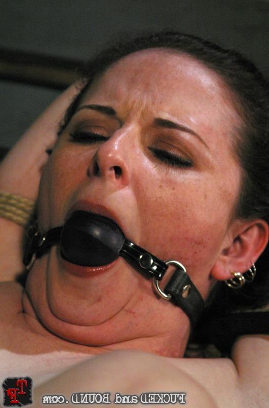 15P Submissive slut Caroline Pierce gets bound and fucked in bondage by Brandon Iron