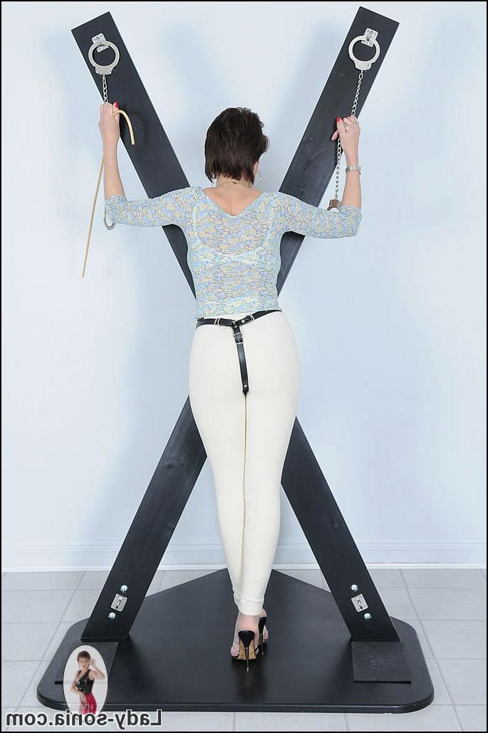 15P British mature strap on dominatrix in skintight riding jodhpurs