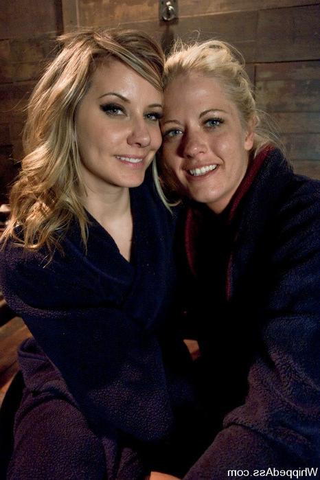 15P Lesbian domme strap on fucks her bitch