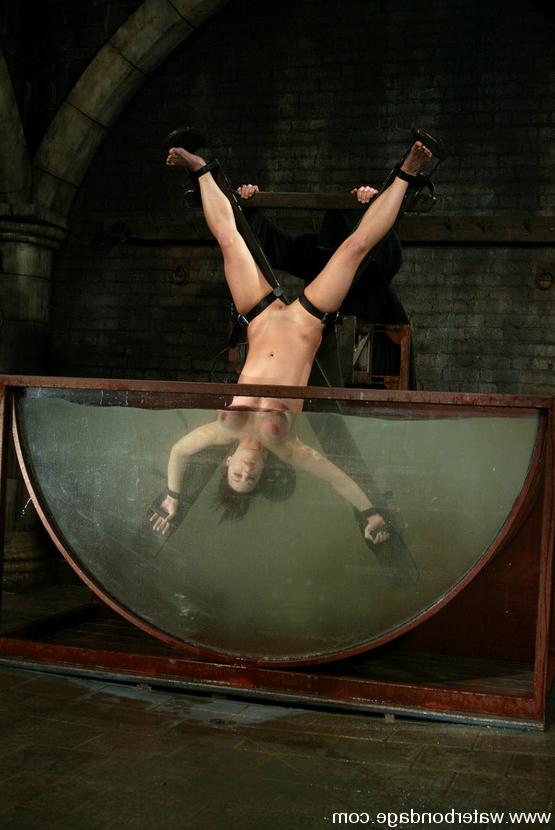 15P Busty slave babes ges rough water bondage