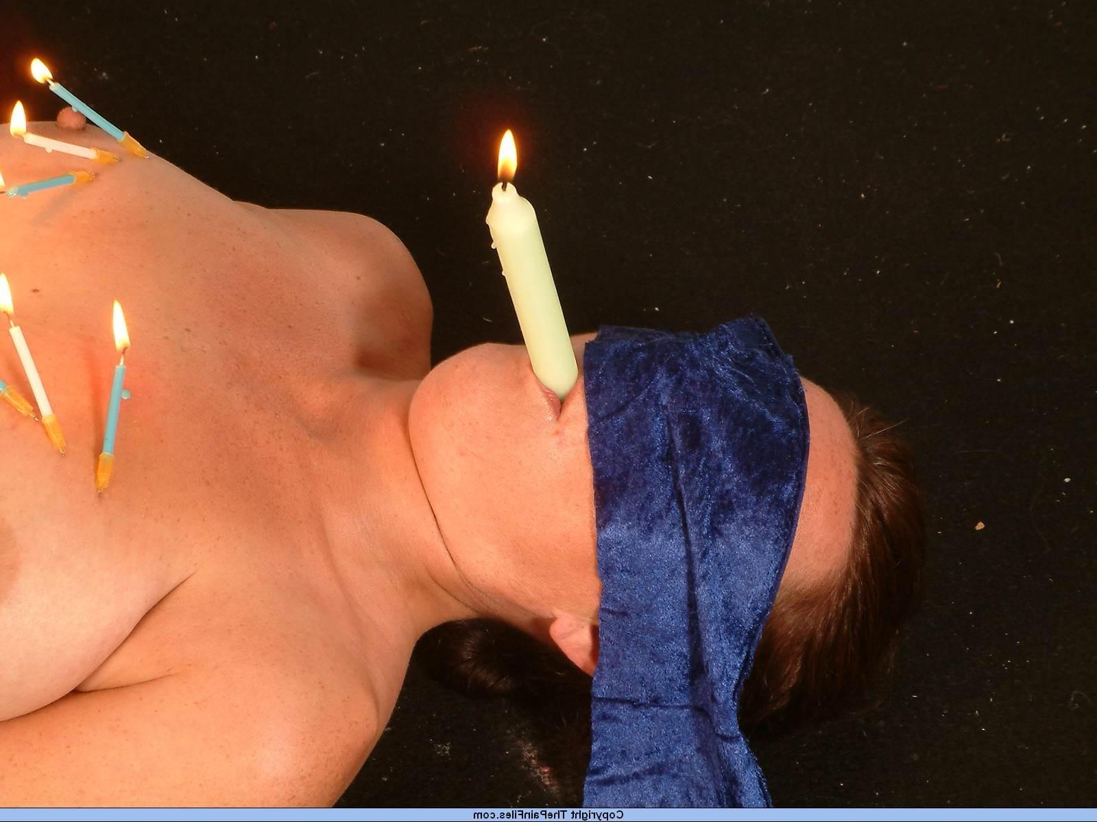 16P Slavegirl in needle torments and bizarre hotwaxing
