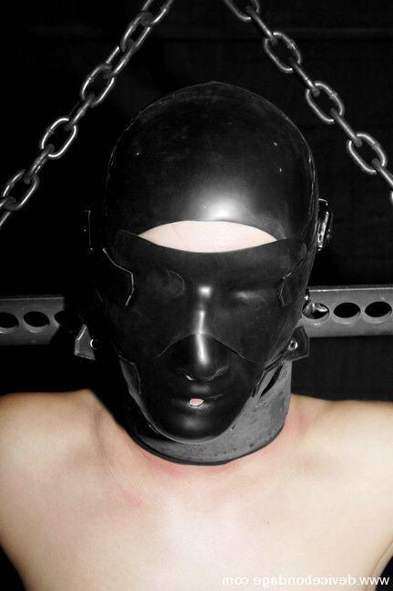 15P Sara Faye locked in steel bondage cage with rubber hood play