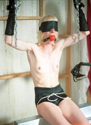 16P bound women get disciplined by her weirdo master