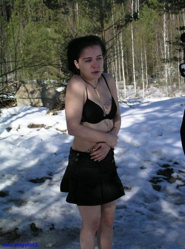 15P Extreme freezing snow bondage