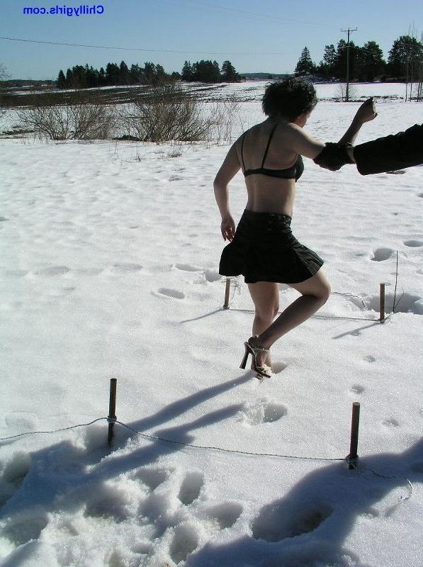 15P Extreme freezing snow bondage
