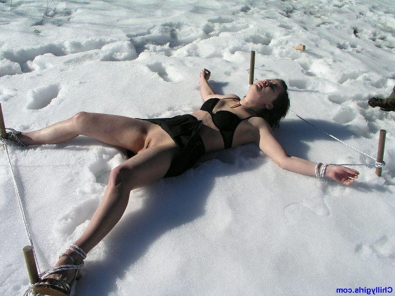 15P Extreme freezing snow bondage
