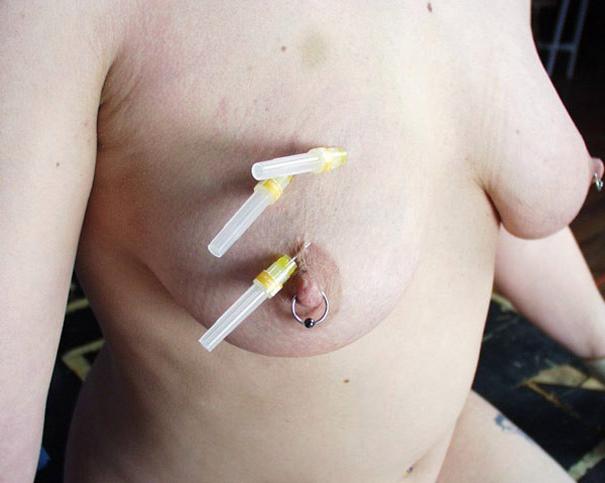16P Master and submissive play with needles