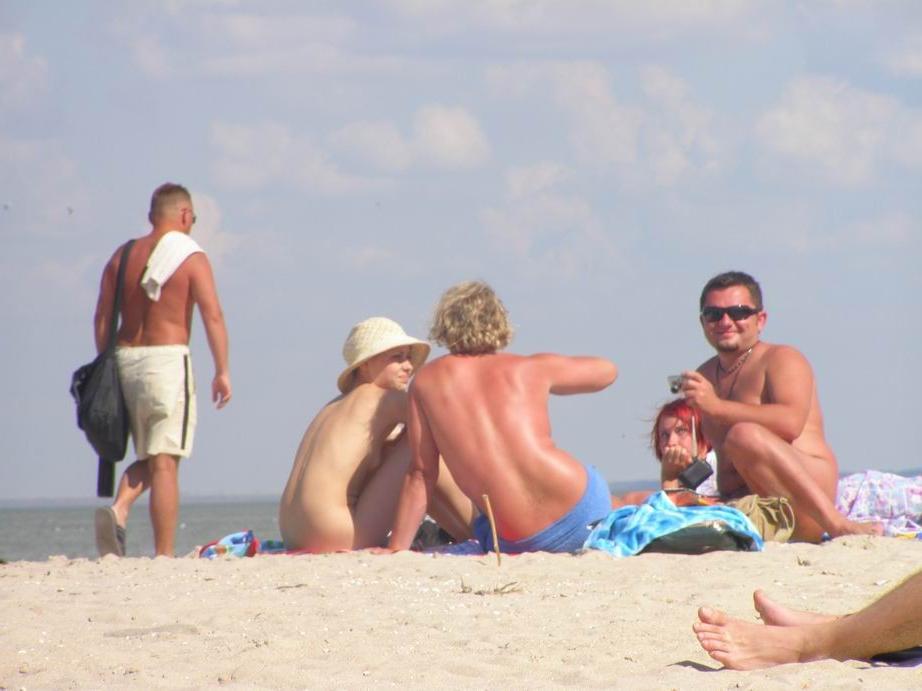 15P Watch these smooth nudists play at a public beach