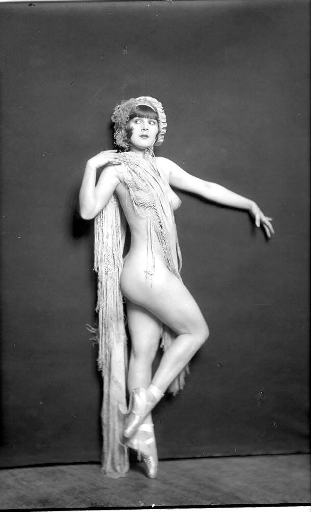 11P Vintage Erotic Photo Art 7 - Nude Model 4 Louise Brooks