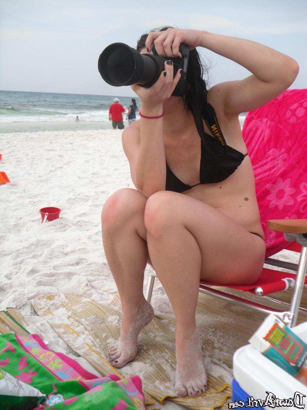 16P Kinky teen girl at beach