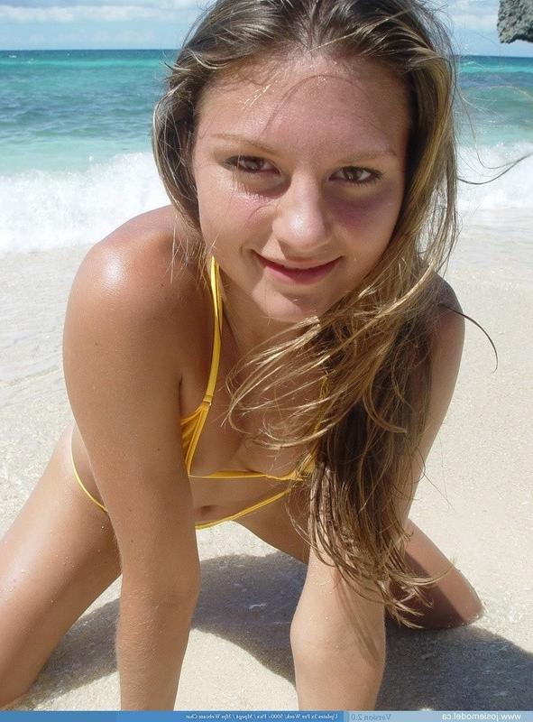 16P Topless at beach