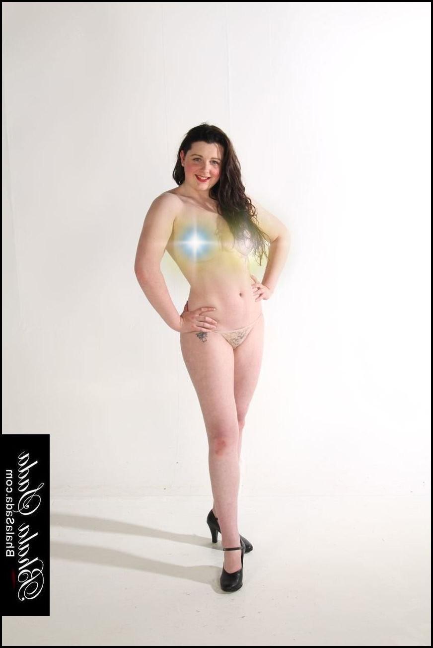 25P British Babe