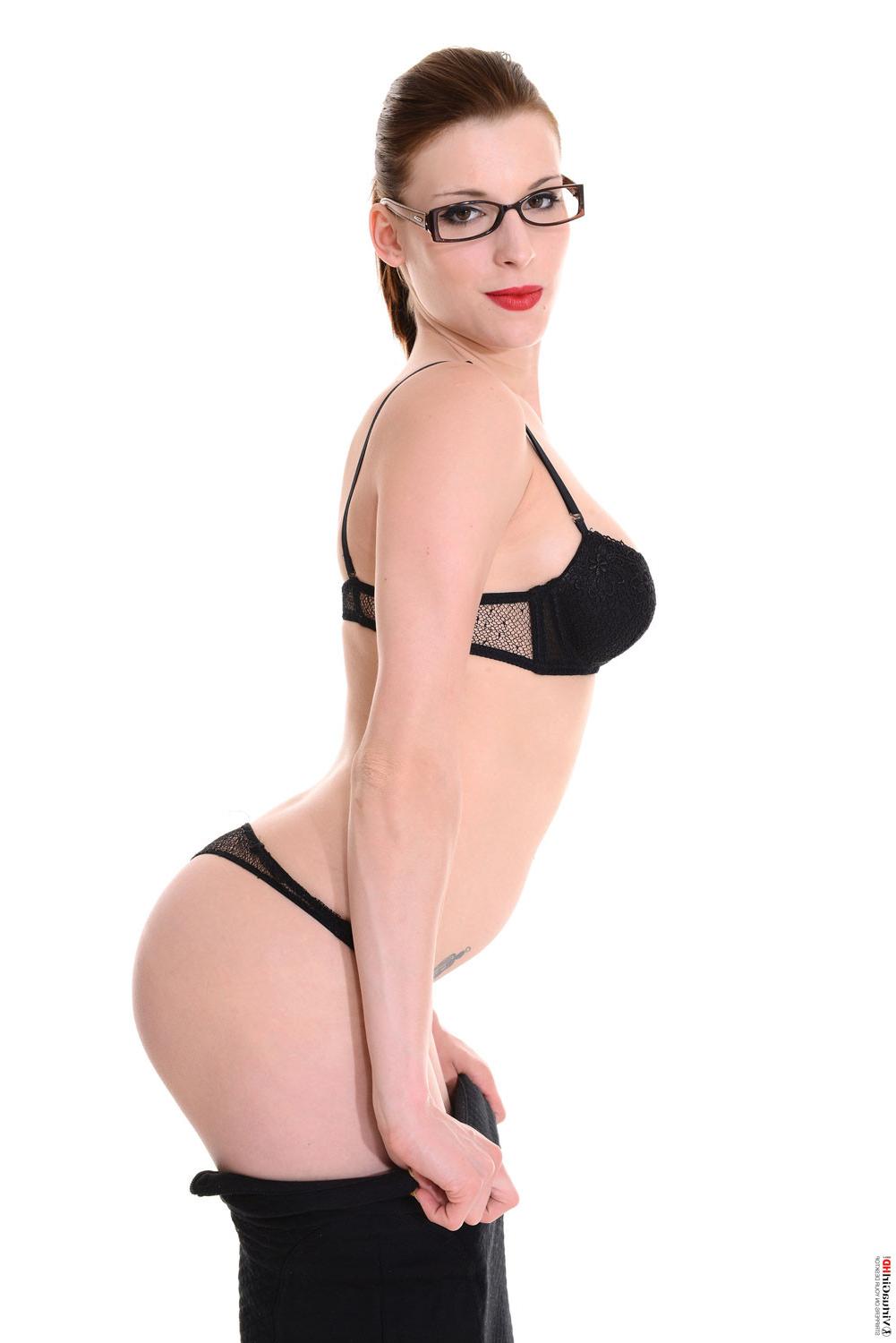 16P Perfect babe posing and stripping like a sexy secretary