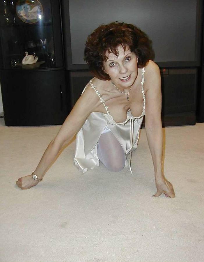 20P Real Horny Grannys