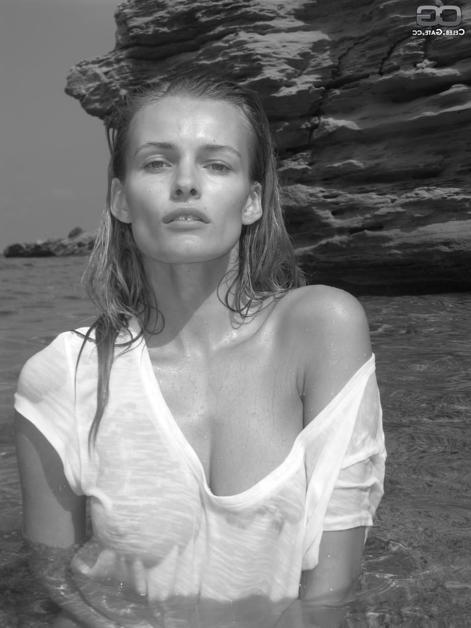 12P Lithuanian Model Edita Vilkeviciute posing Topless