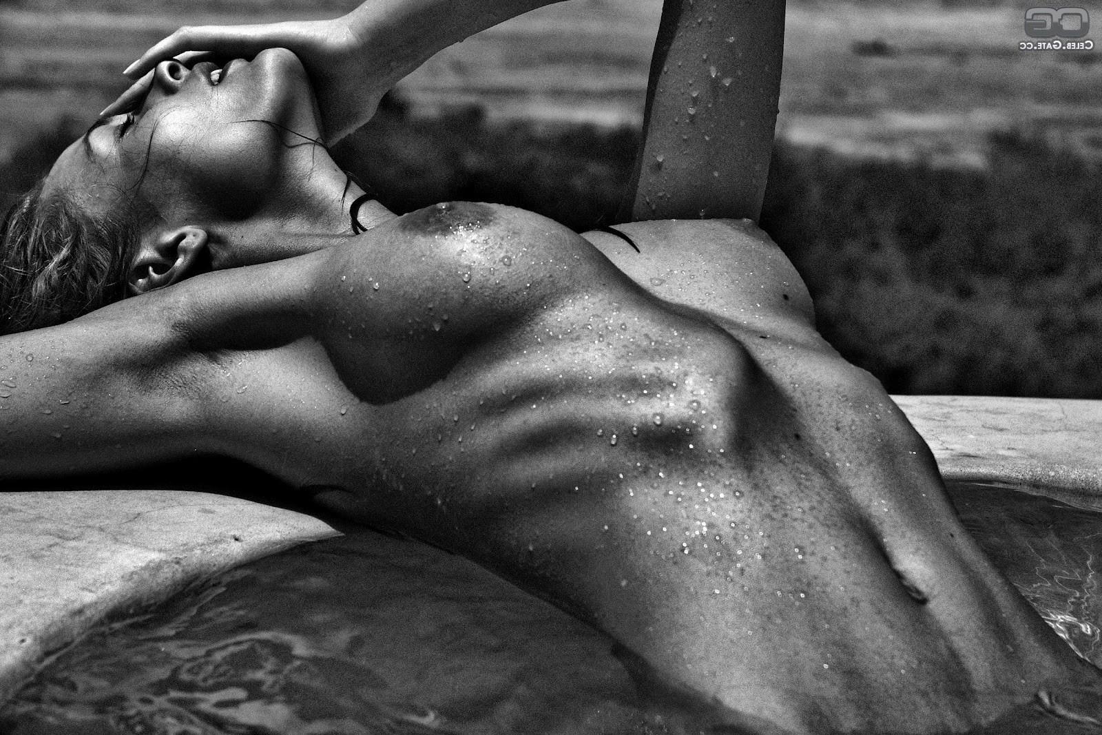 12P Lithuanian Model Edita Vilkeviciute posing Topless