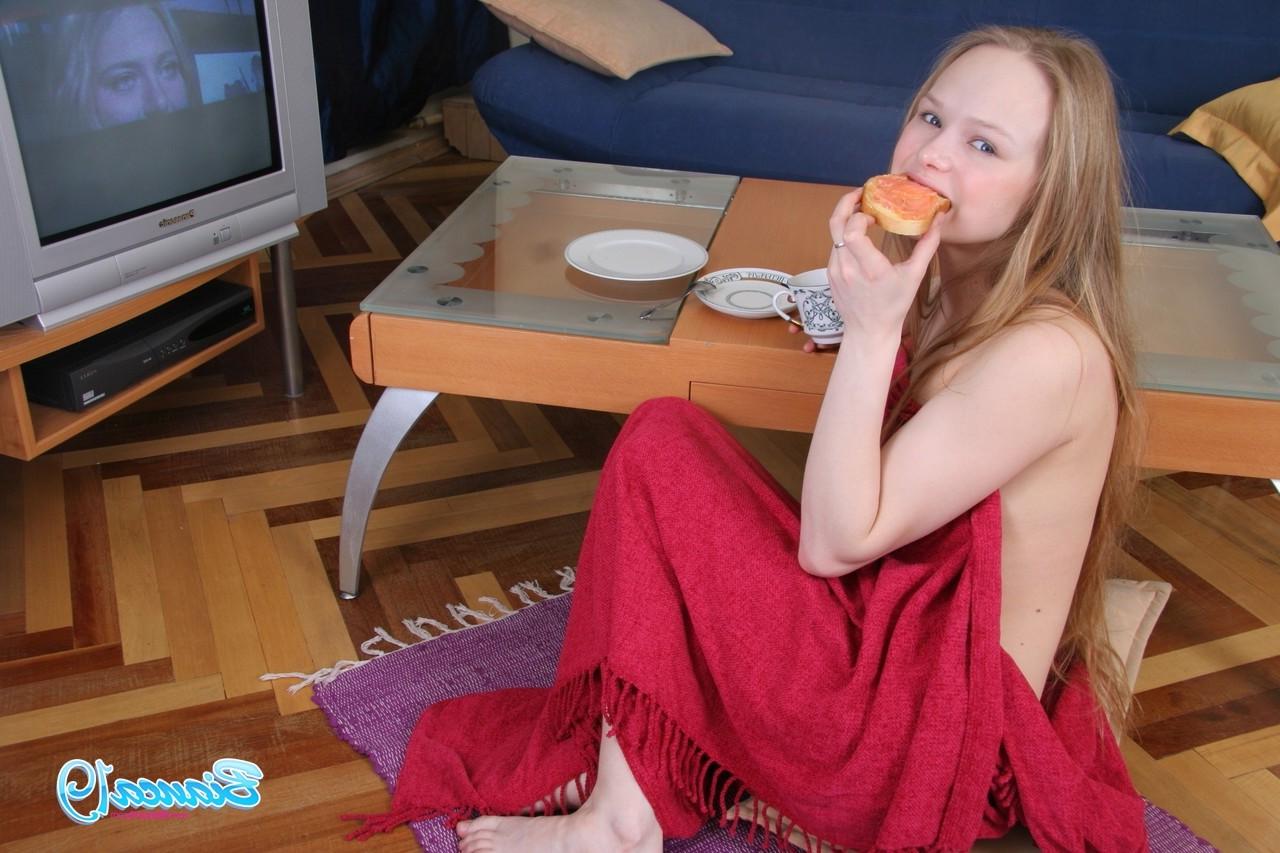 16P Cute nineteen year old teen