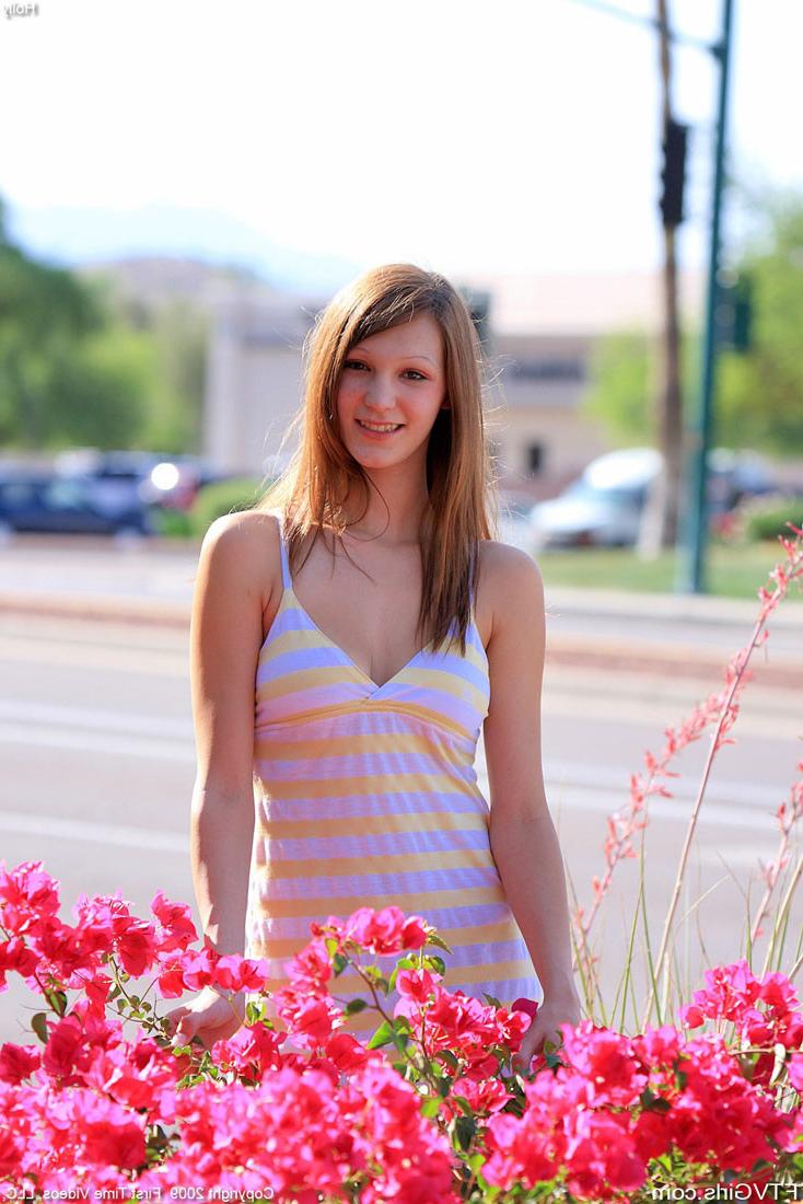 15P Hot young barely legal teen babe flashes in public