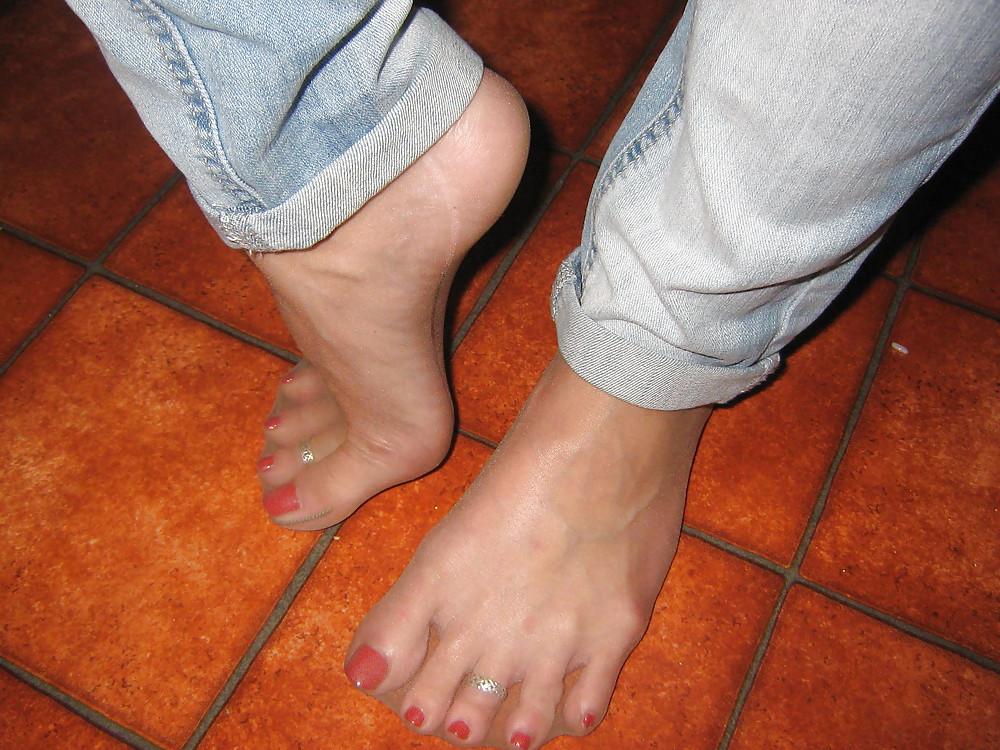 17P Nylon feet