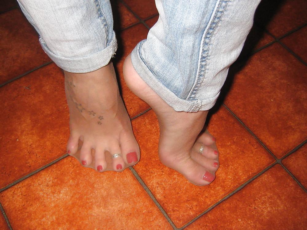 17P Nylon feet