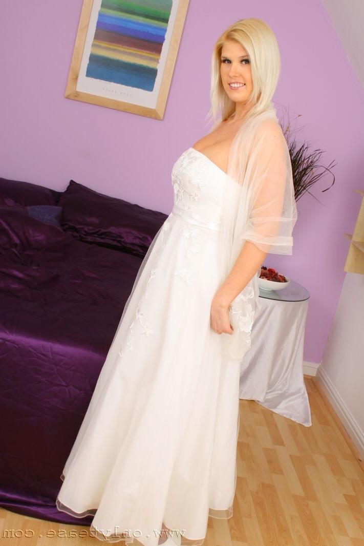 16P Blonde bride