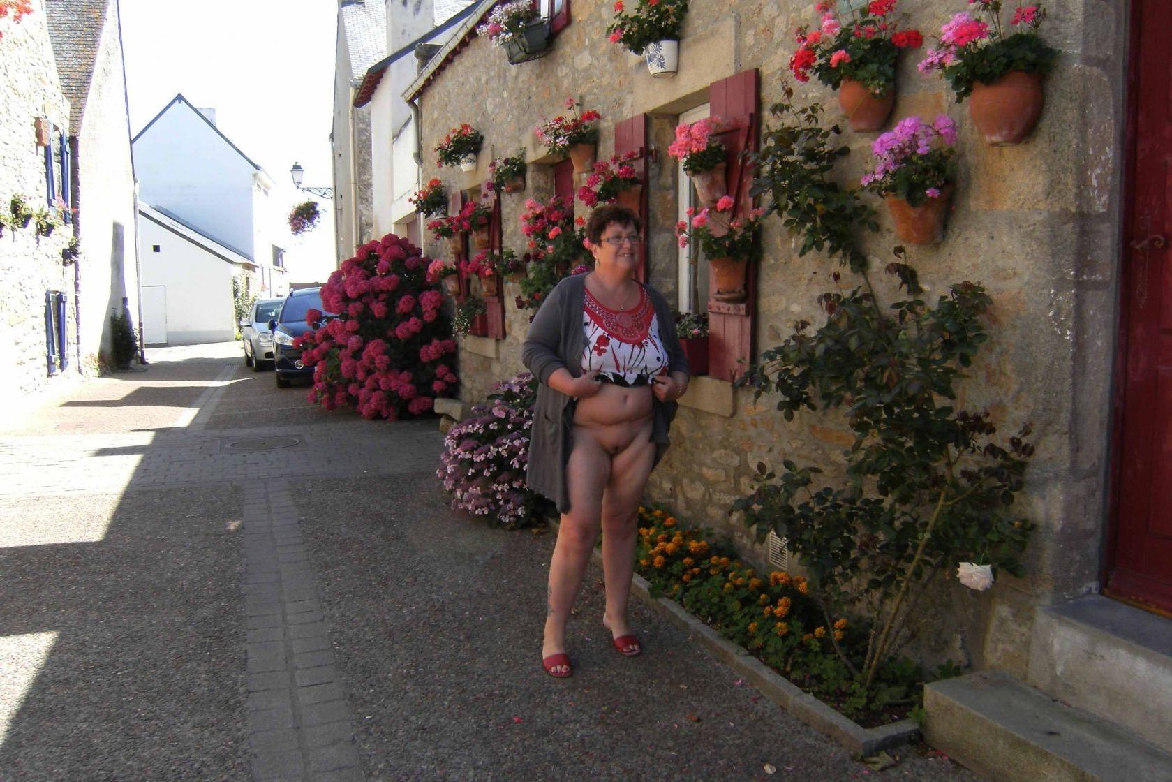 8P Homemade mature and adult porn photos