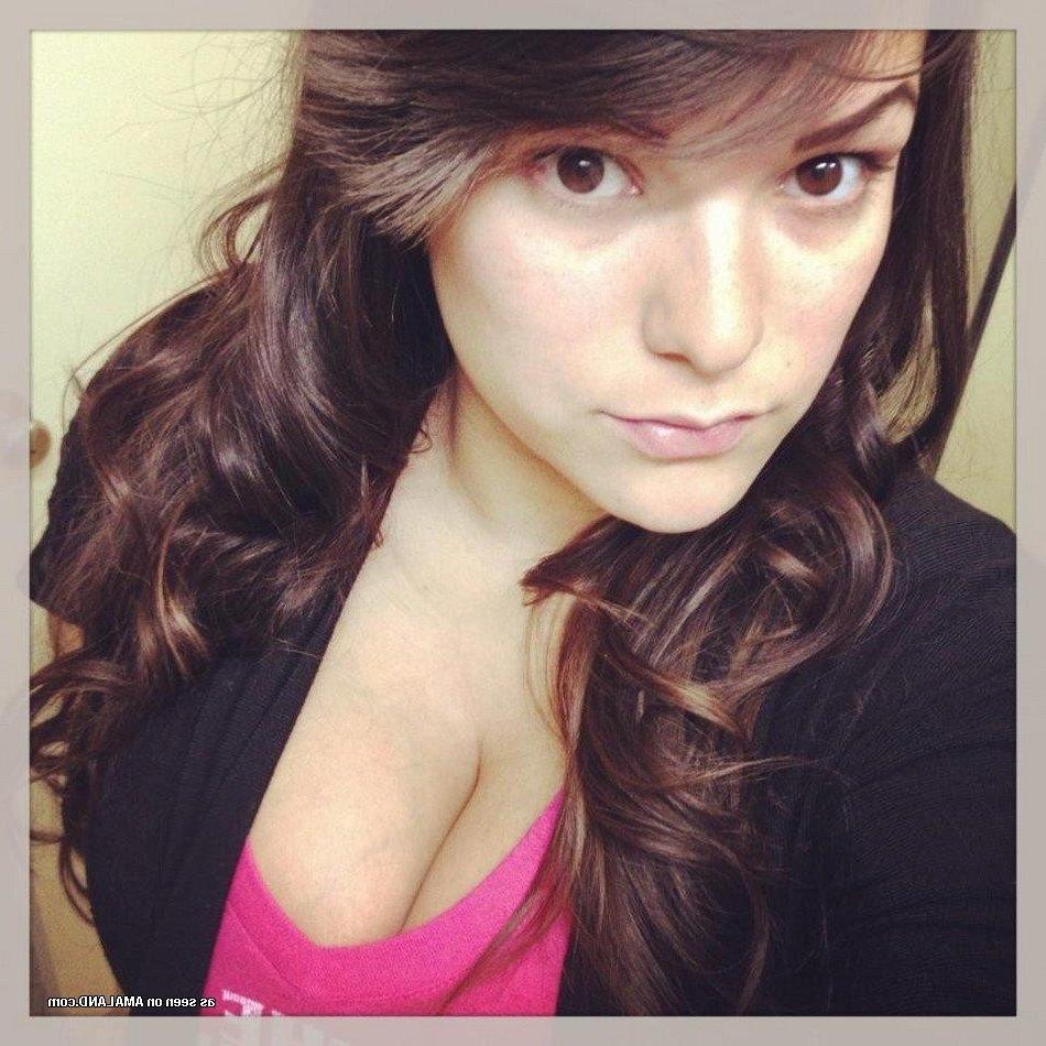 14P Naughty busty babes showing off their big juicy racks