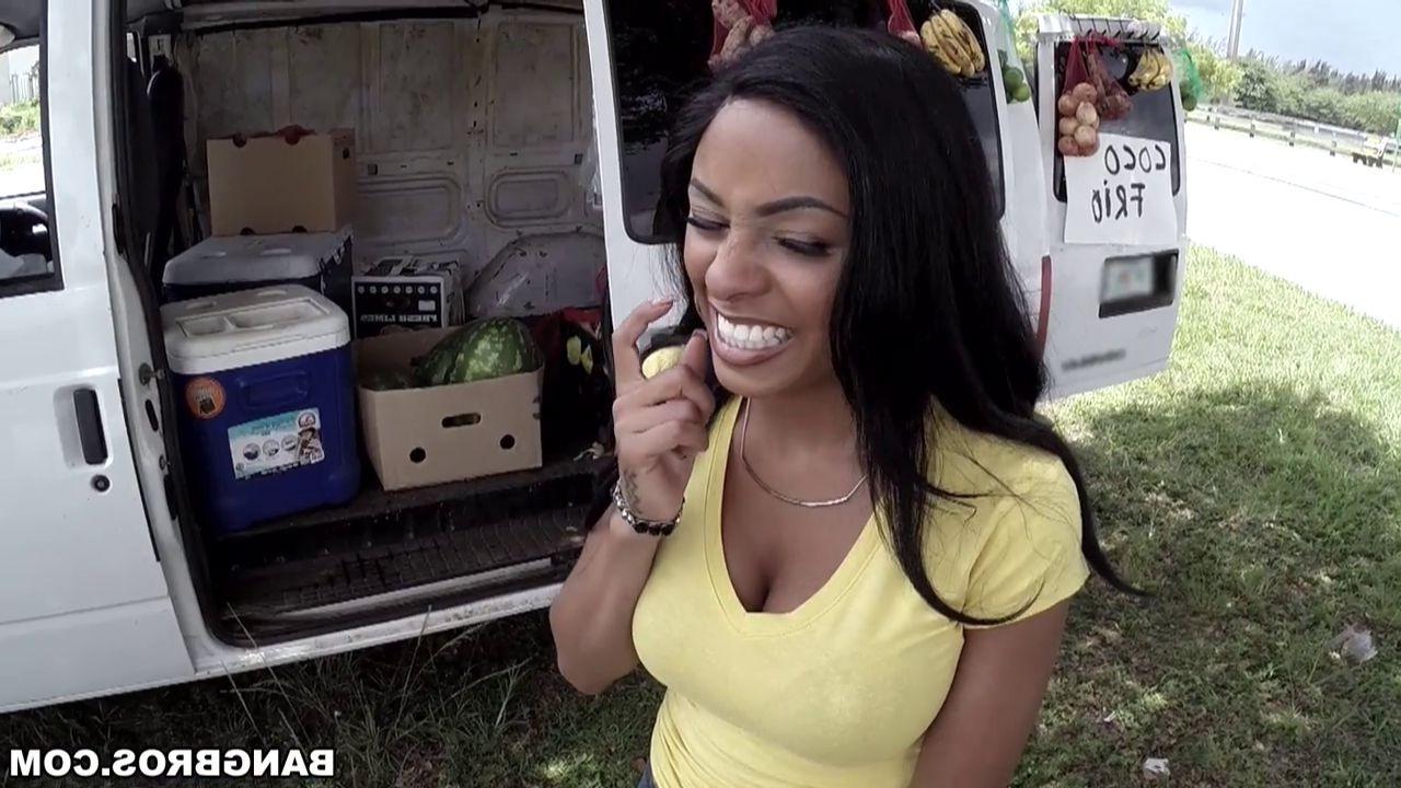 15P Ebony chica Anya Ivy banged in her spicy muff