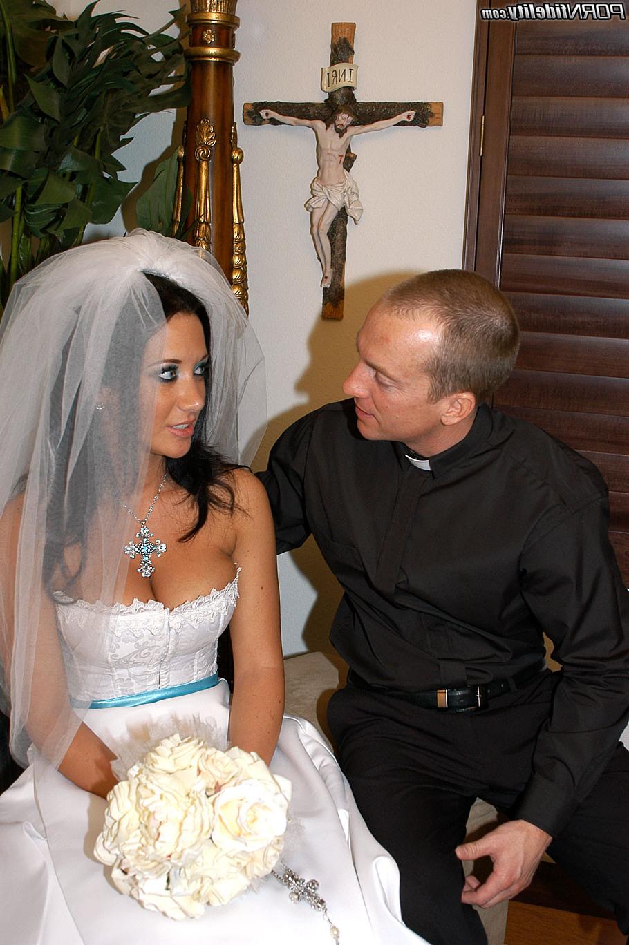 16P Jayden James is a sluty bride that needs to ride some cock