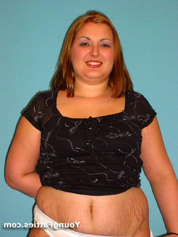 15P Plump chubby posing and getting naked