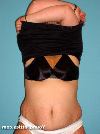 15P Plump chubby posing and getting naked