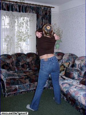 16P Blonde chubby getting naked
