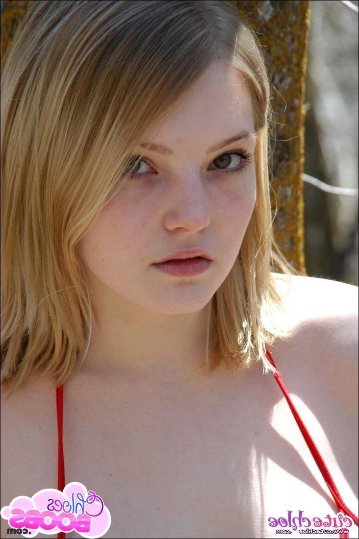 9P Cute amateur teen tease outside