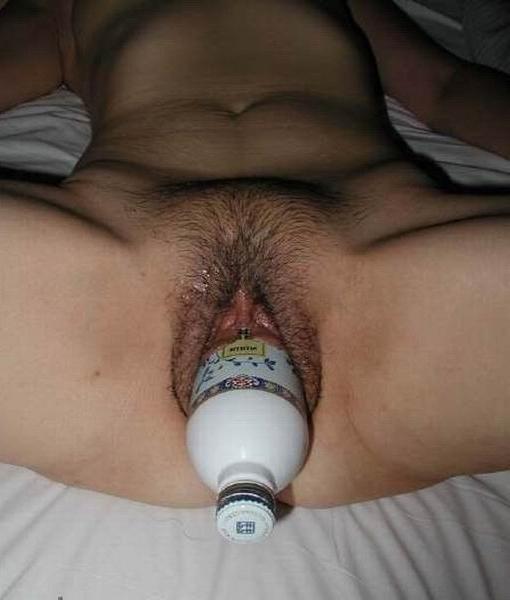 15P extreme and bizarre pussy insertions
