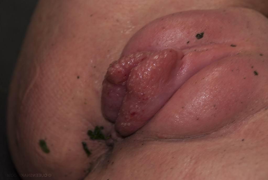 16P extreme homemade juicy swollen pussy lips