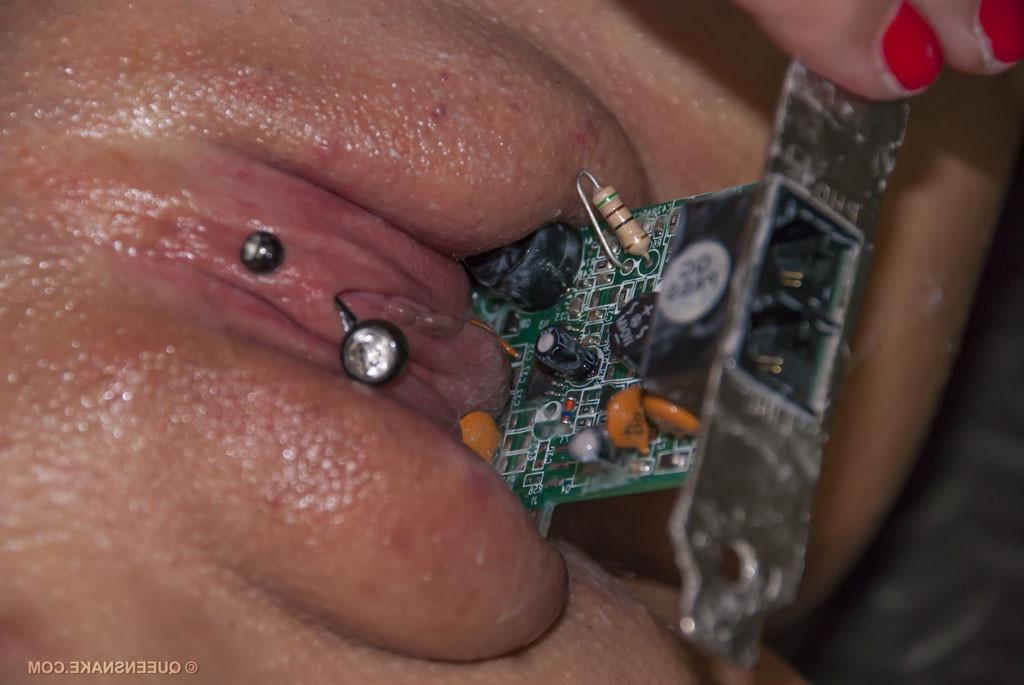 16P extreme bizarre vaginal insertons at home