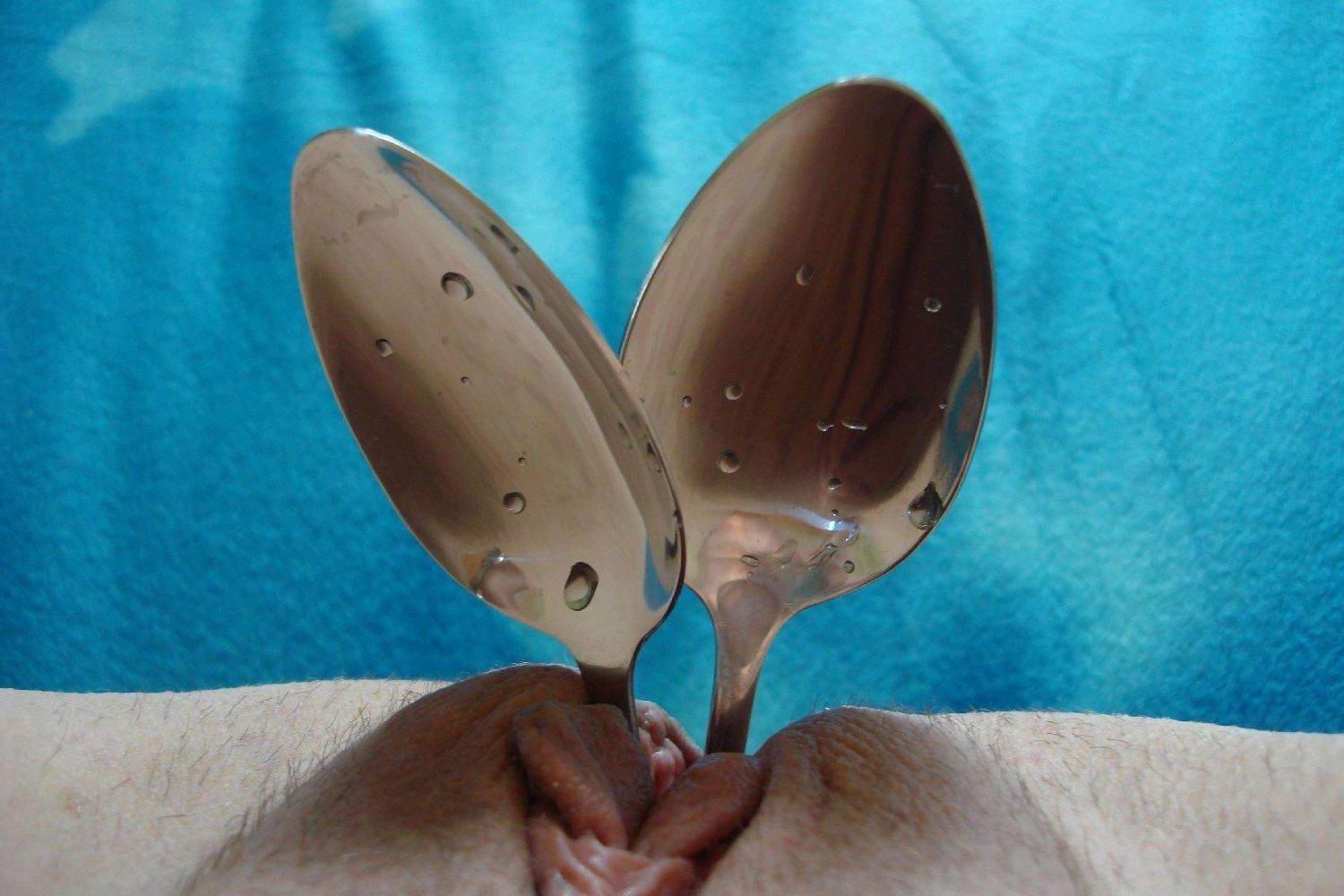 16P extreme homemade fisting and insertions